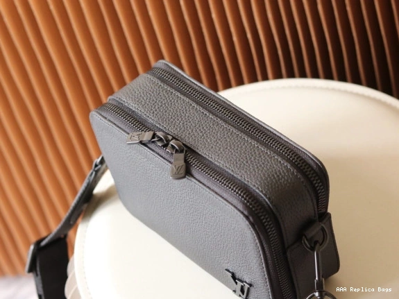 Aaa replica ru VUITTON LOUIS Alpha Wallet Wearable 0718